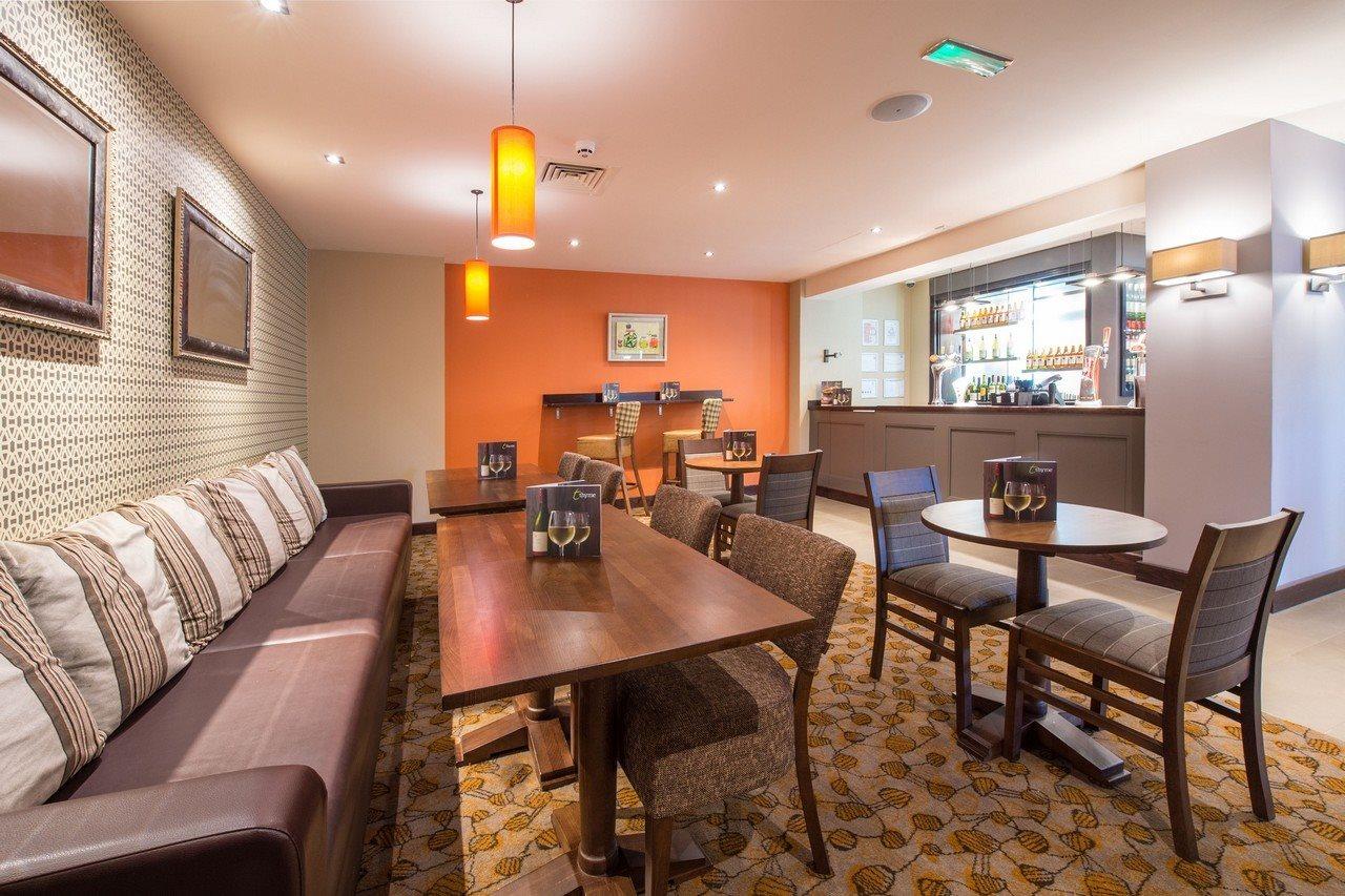 Premier Inn Cambridge City Centre Exterior photo