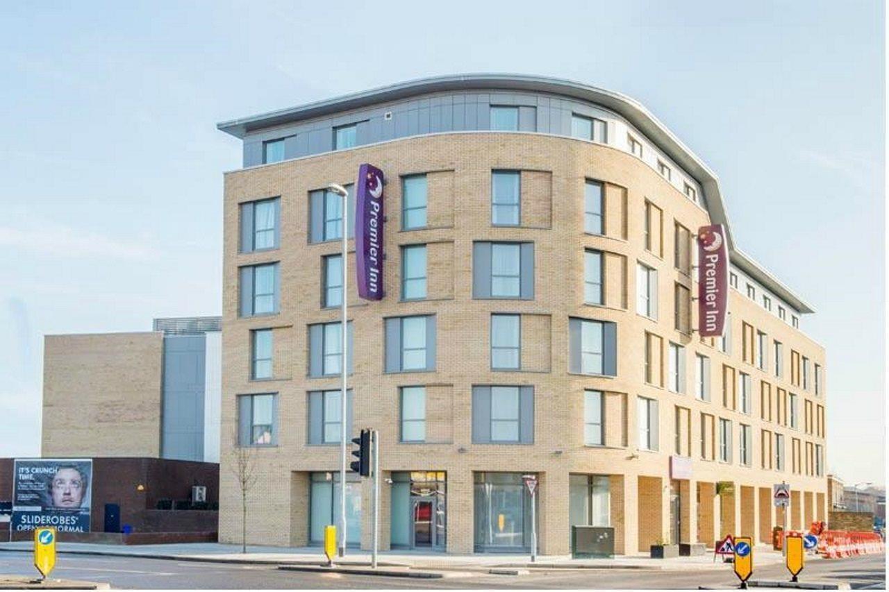 Premier Inn Cambridge City Centre Exterior photo