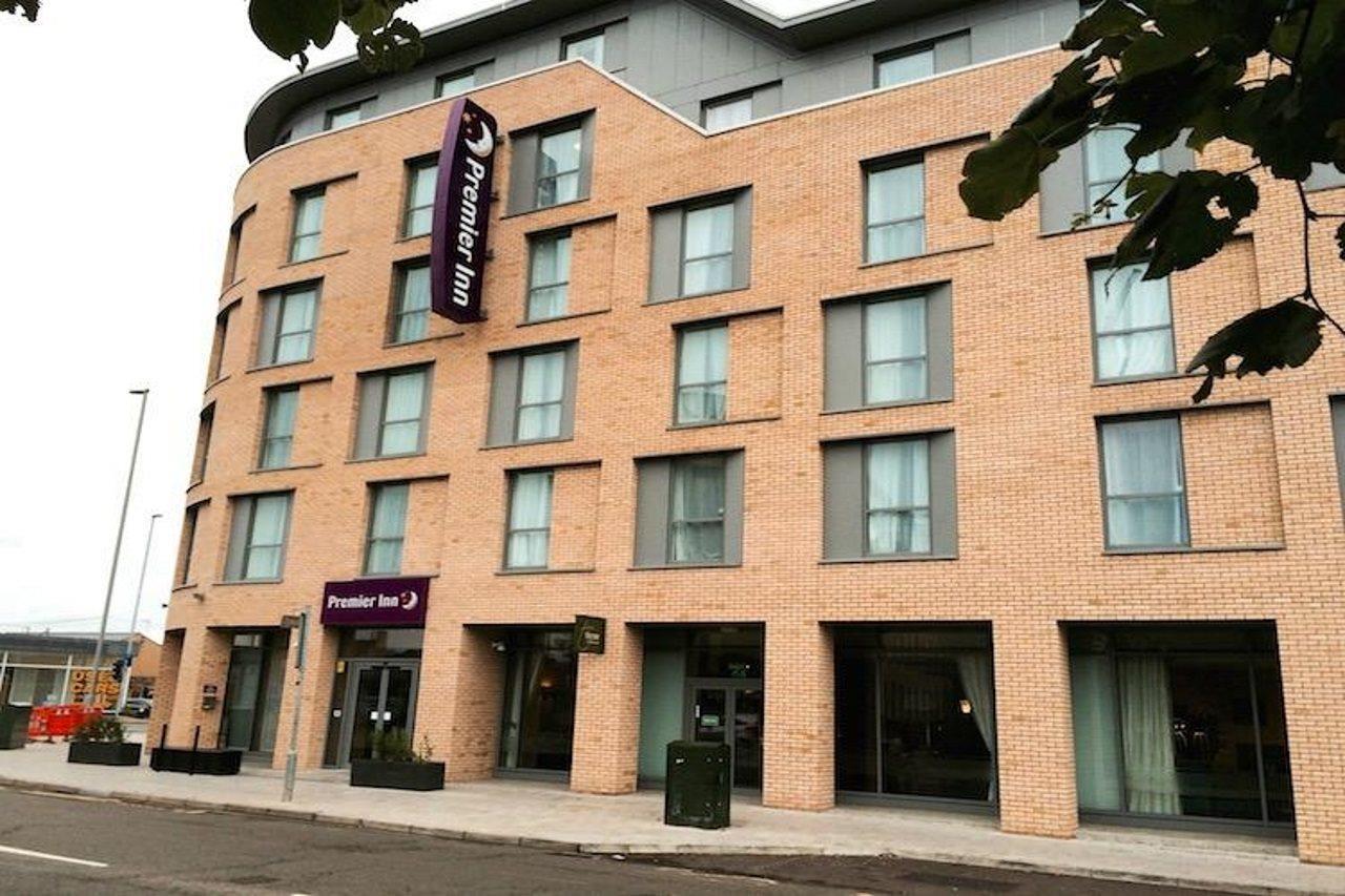 Premier Inn Cambridge City Centre Exterior photo